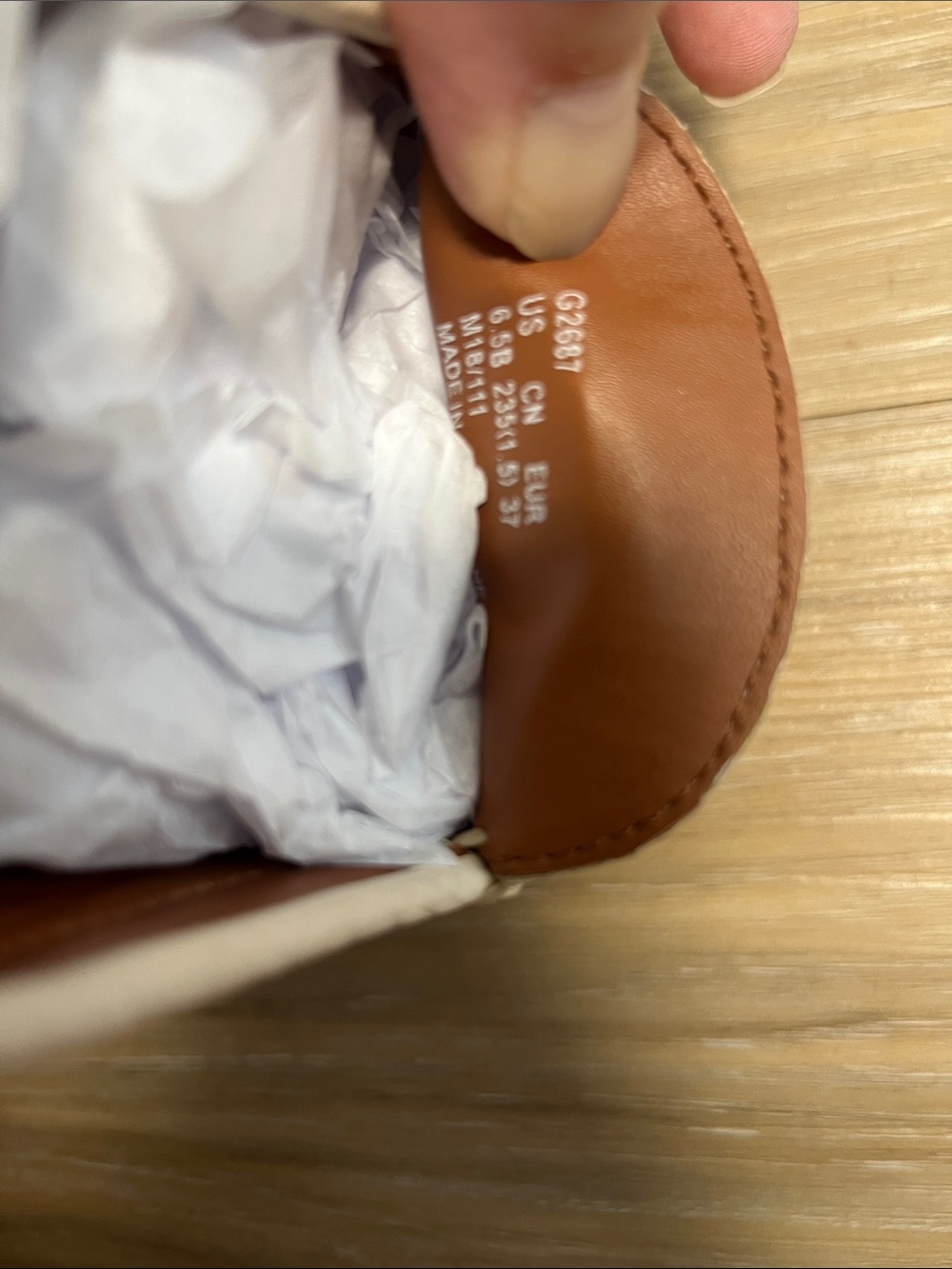 Coach Cream Leather Pebbled Driving Loafers - Picture 4 of 4